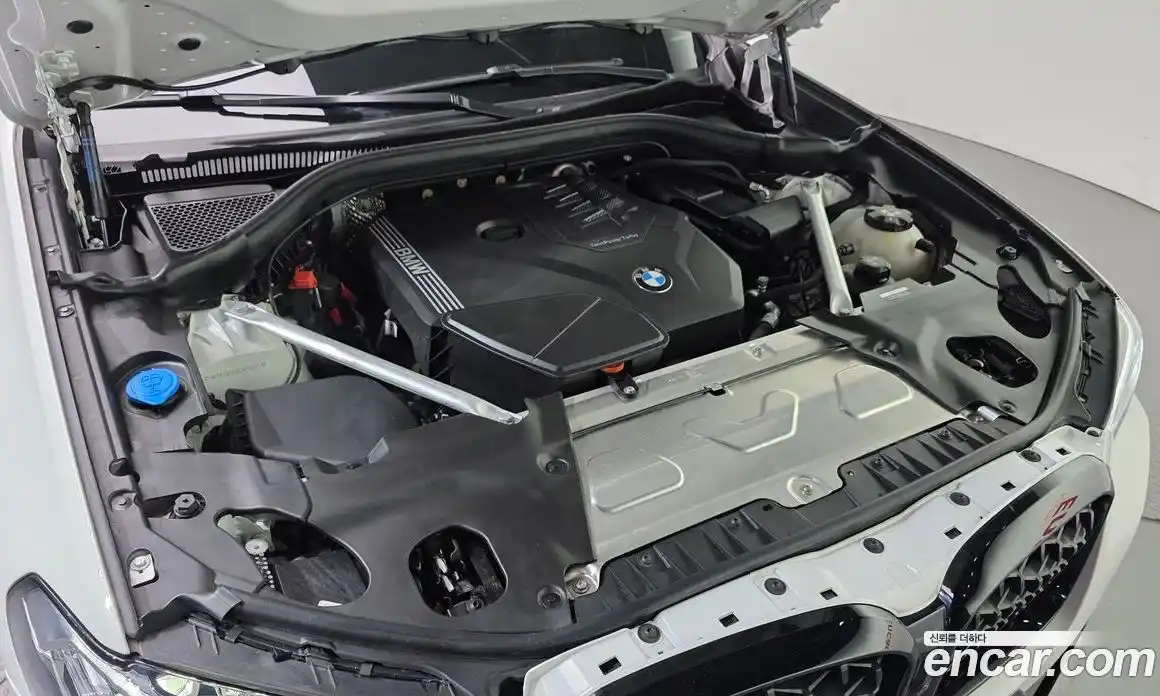 BMW X4 2025 2.0 автомат (гидро), фото 28