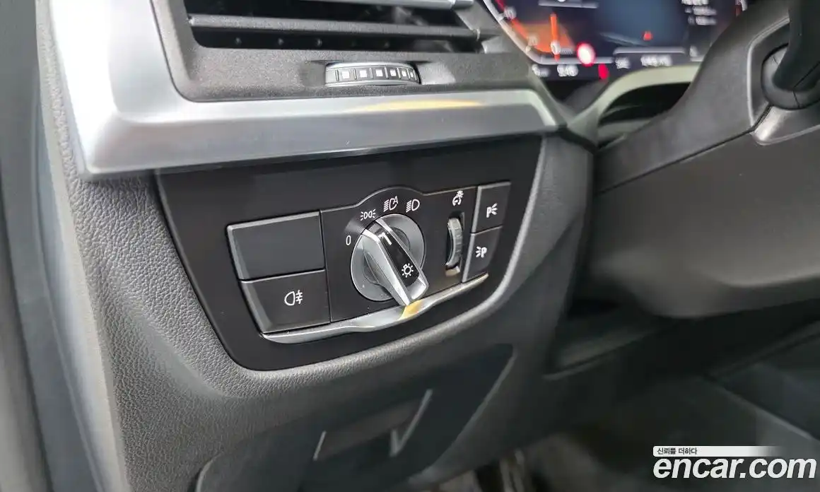 BMW X4 2025 2.0 автомат (гидро), фото 30