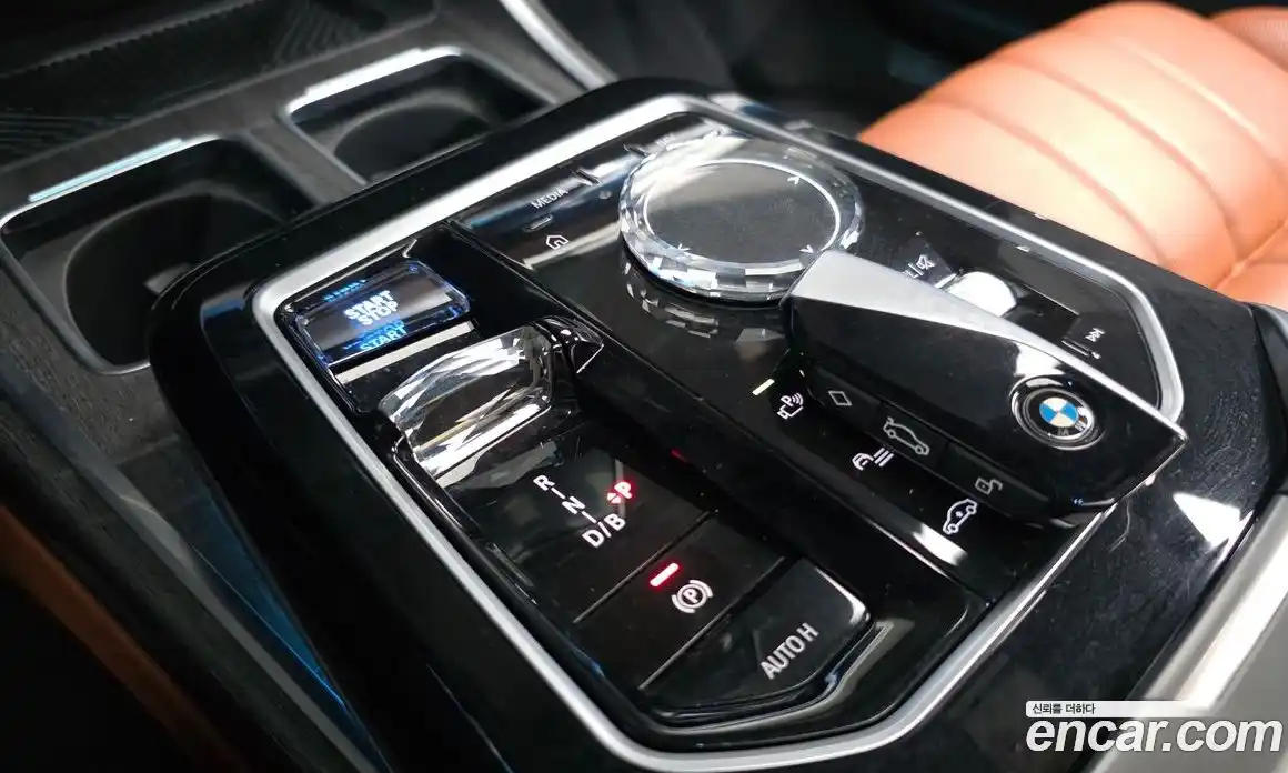 BMW i7 2023 0.3 автомат (гидро), фото 9