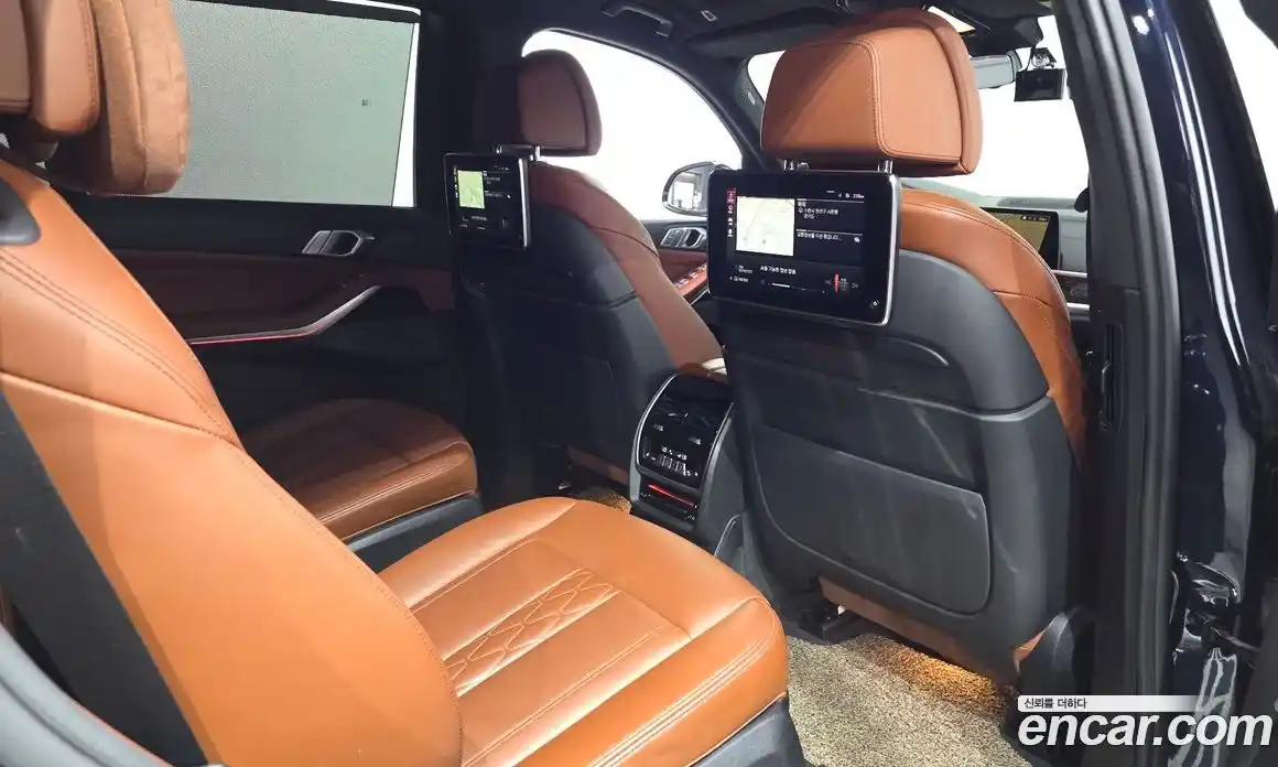 BMW X7 2021 3.0 автомат (гидро), фото 12