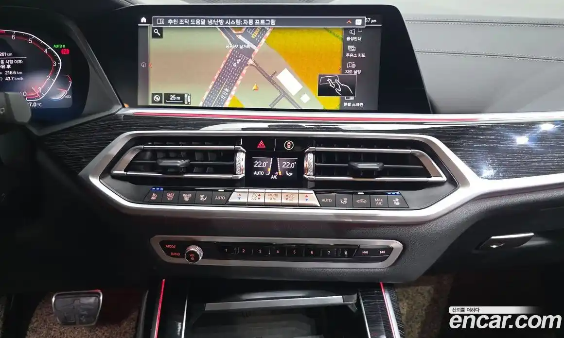 BMW X7 2021 3.0 автомат (гидро), фото 15