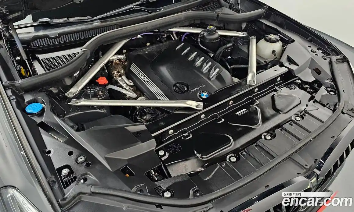 BMW X5 2022 3.0 автомат (гидро), фото 6