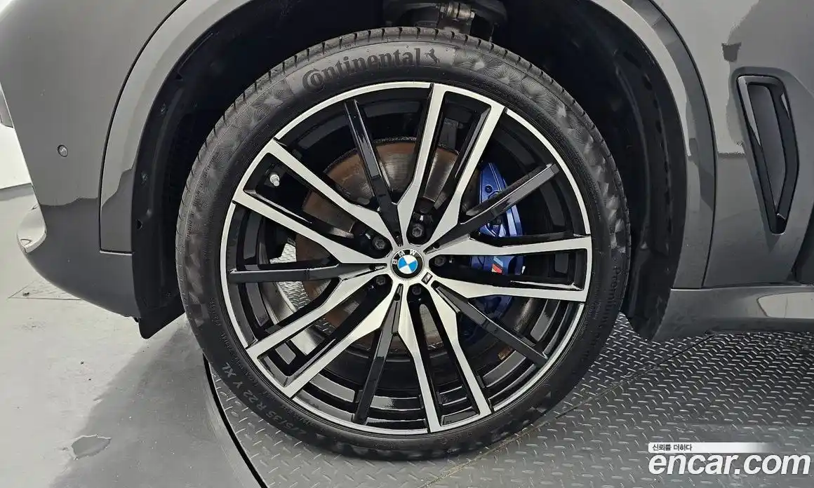 BMW X5 2022 3.0 автомат (гидро), фото 7