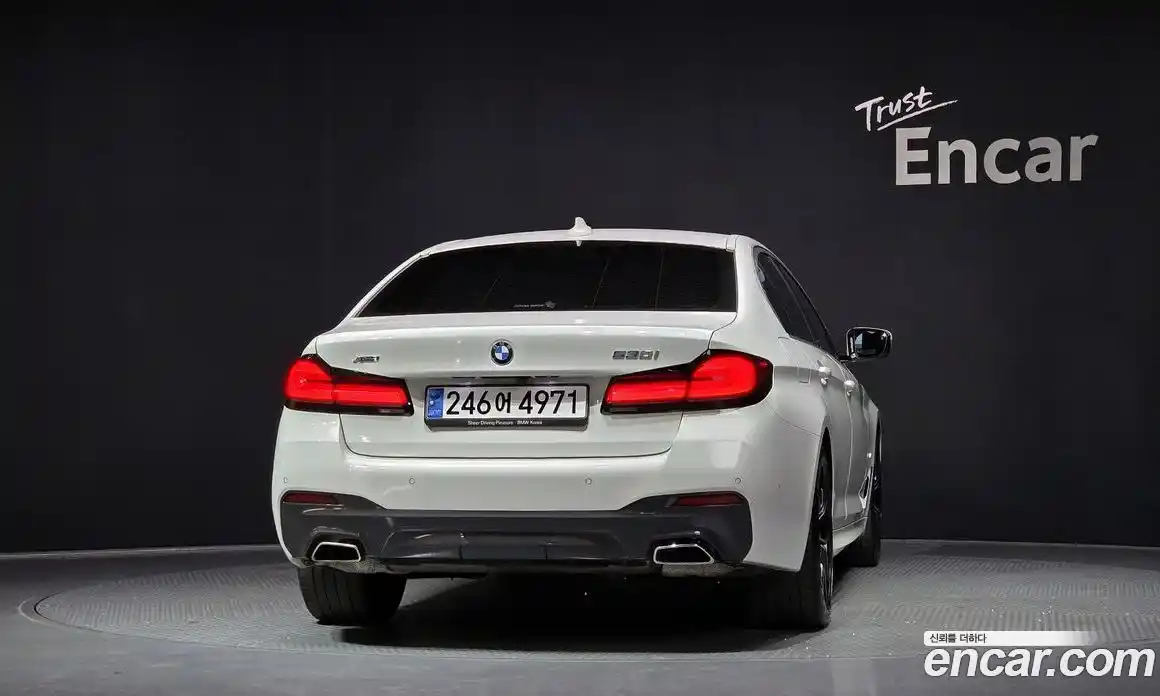 BMW 5 серия 2023 2.0 автомат (гидро), фото 4