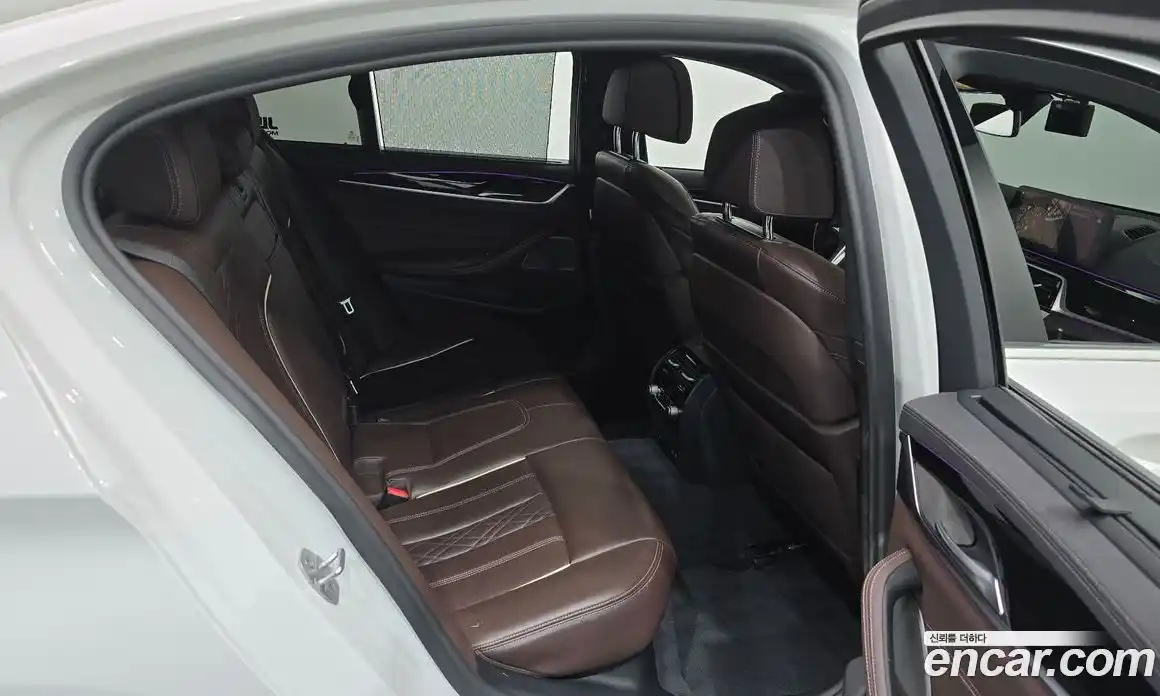 BMW 5 серия 2022 2.0 автомат (гидро), фото 17