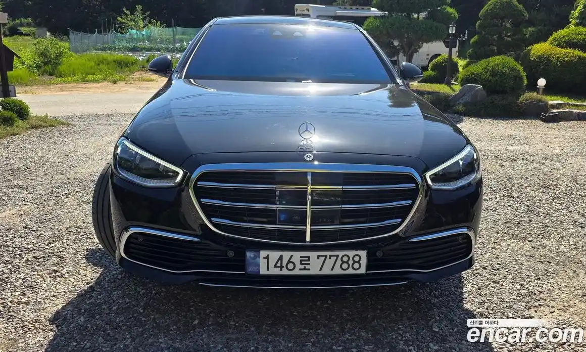 Mercedes-Benz S-Class 2023 4.0 автомат (гидро), фото 3