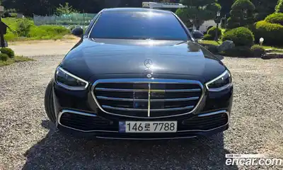 Mercedes-Benz S-Class 2023 4.0 автомат (гидро), миниатюра 3