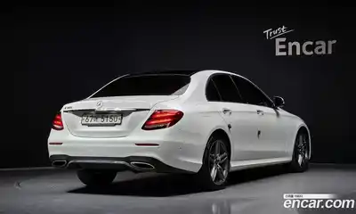Mercedes-Benz E-Class 2017 2.0 автомат (гидро), миниатюра 2