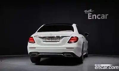 Mercedes-Benz E-Class 2017 2.0 автомат (гидро), миниатюра 4