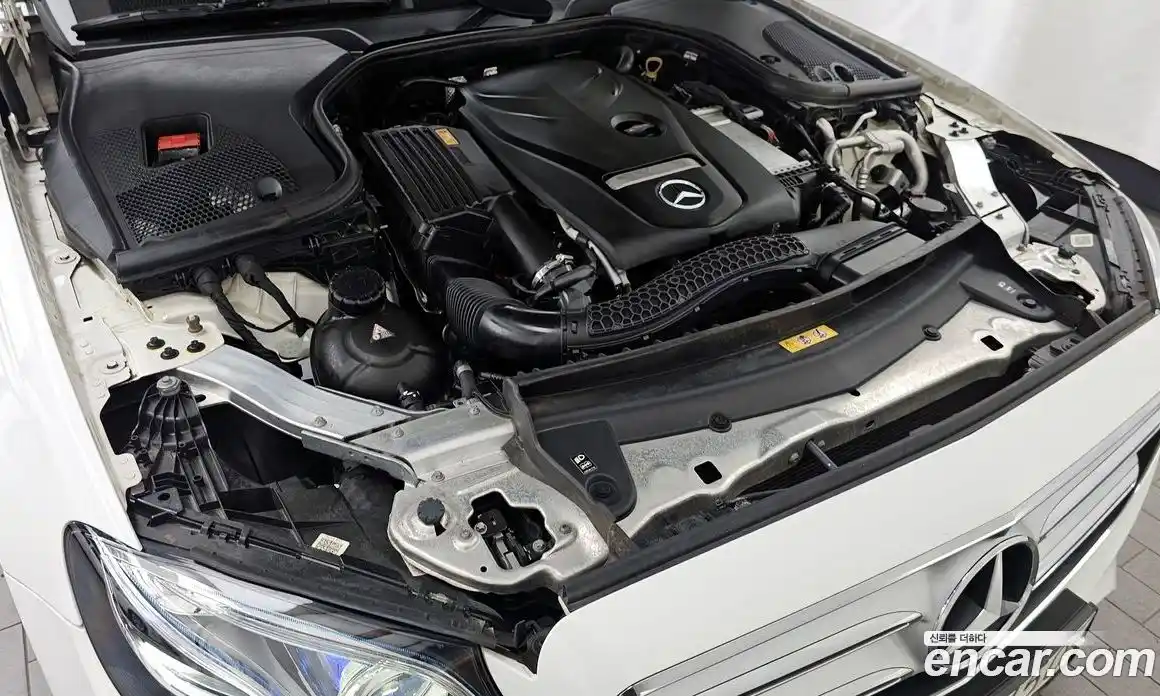Mercedes-Benz E-Class 2017 2.0 автомат (гидро), фото 6