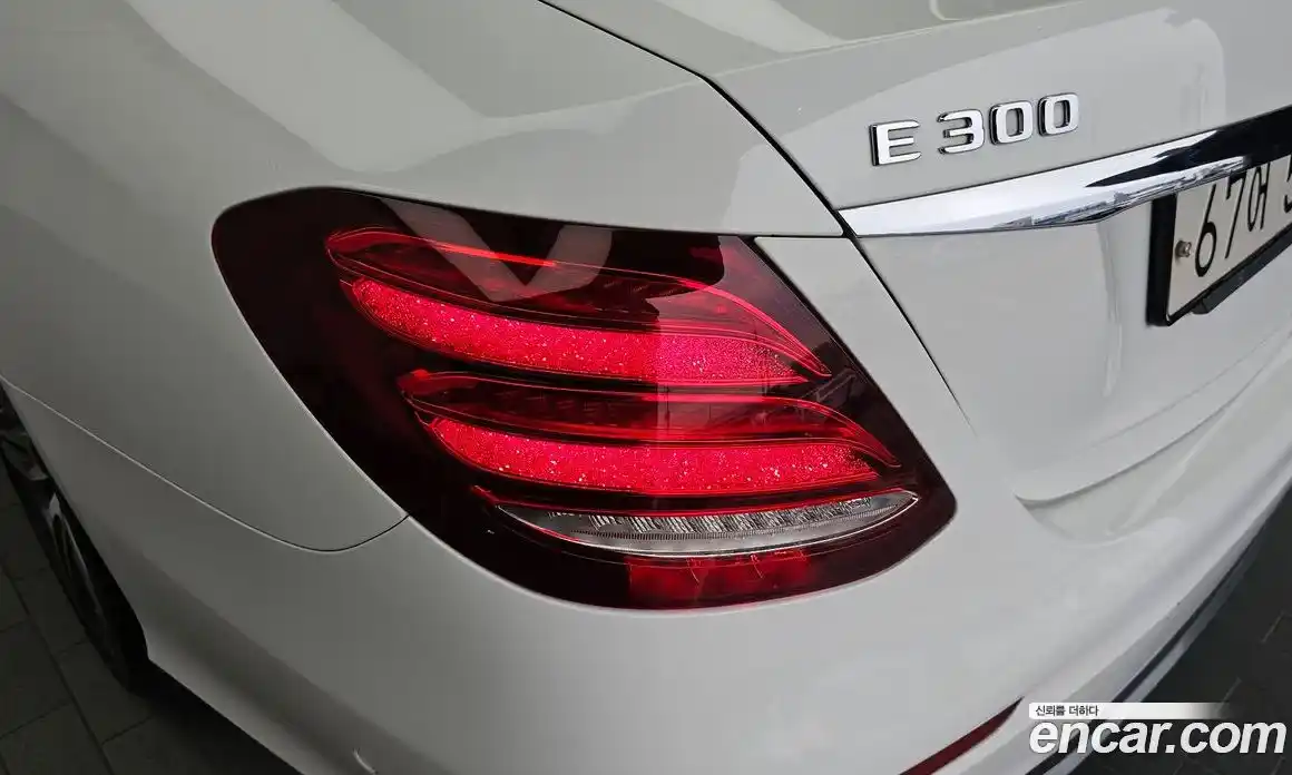 Mercedes-Benz E-Class 2017 2.0 автомат (гидро), фото 9