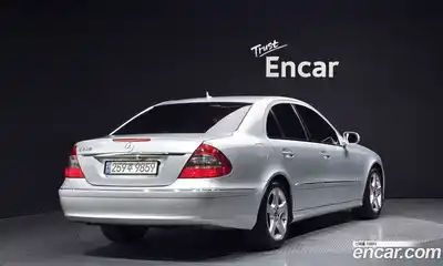 Mercedes-Benz E-Class 2009 3.0 автомат (гидро), миниатюра 2