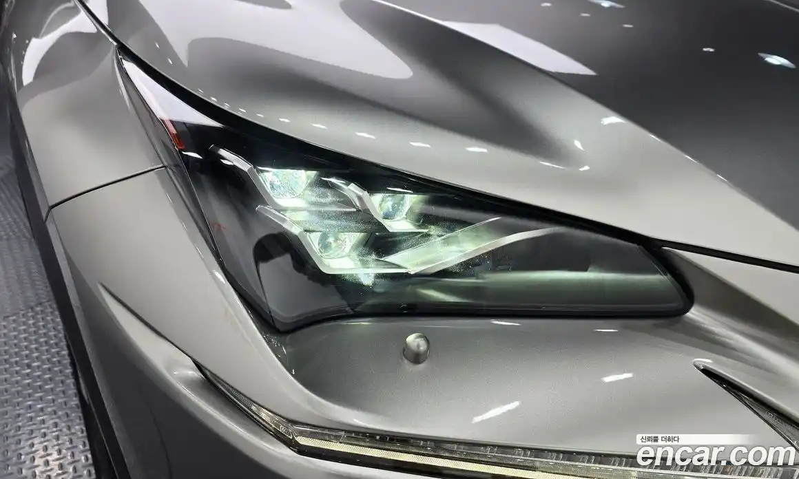 Lexus NX 2019 2.5 автомат (гидро), фото 8 Lexus NX 2019 2.5 автомат (гидро), фото 8