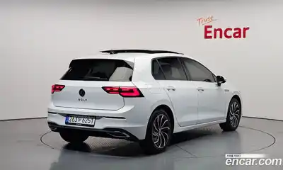 Volkswagen Golf 2024 2.0 автомат (гидро), миниатюра 2