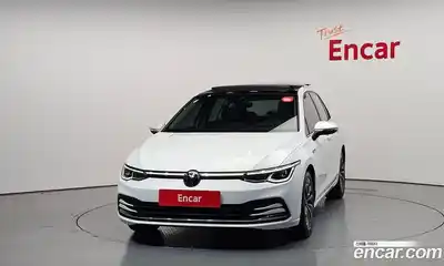 Volkswagen Golf 2024 2.0 автомат (гидро), миниатюра 3
