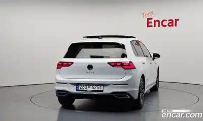 Volkswagen Golf 2024 2.0 автомат (гидро), миниатюра 4