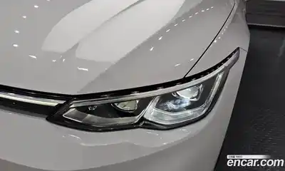 Volkswagen Golf 2024 2.0 автомат (гидро), миниатюра 8