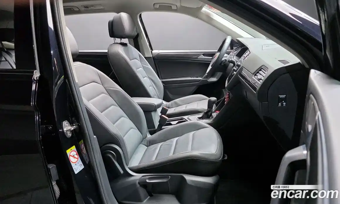Volkswagen Tiguan 2020 2.0 автомат (гидро), фото 16