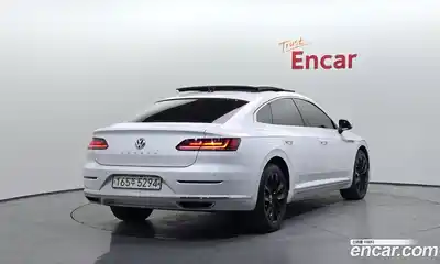 Volkswagen Arteon 2018 2.0 автомат (гидро), миниатюра 2