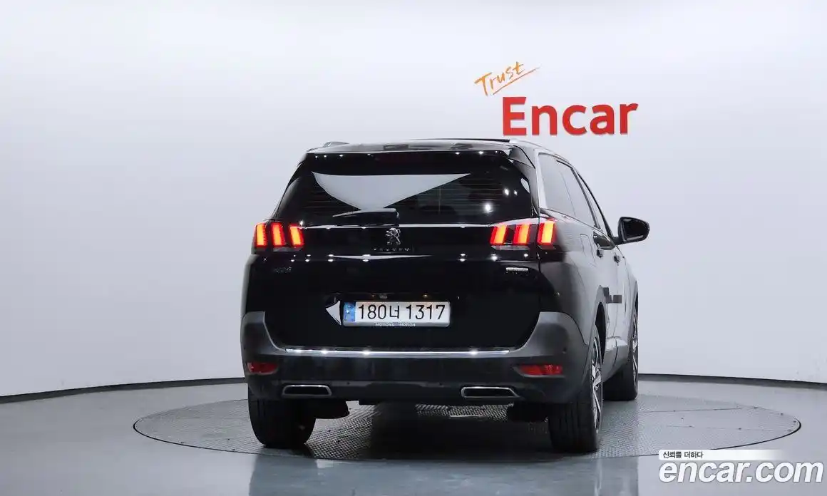 Peugeot 5008 2020 1.5 автомат (гидро), фото 4