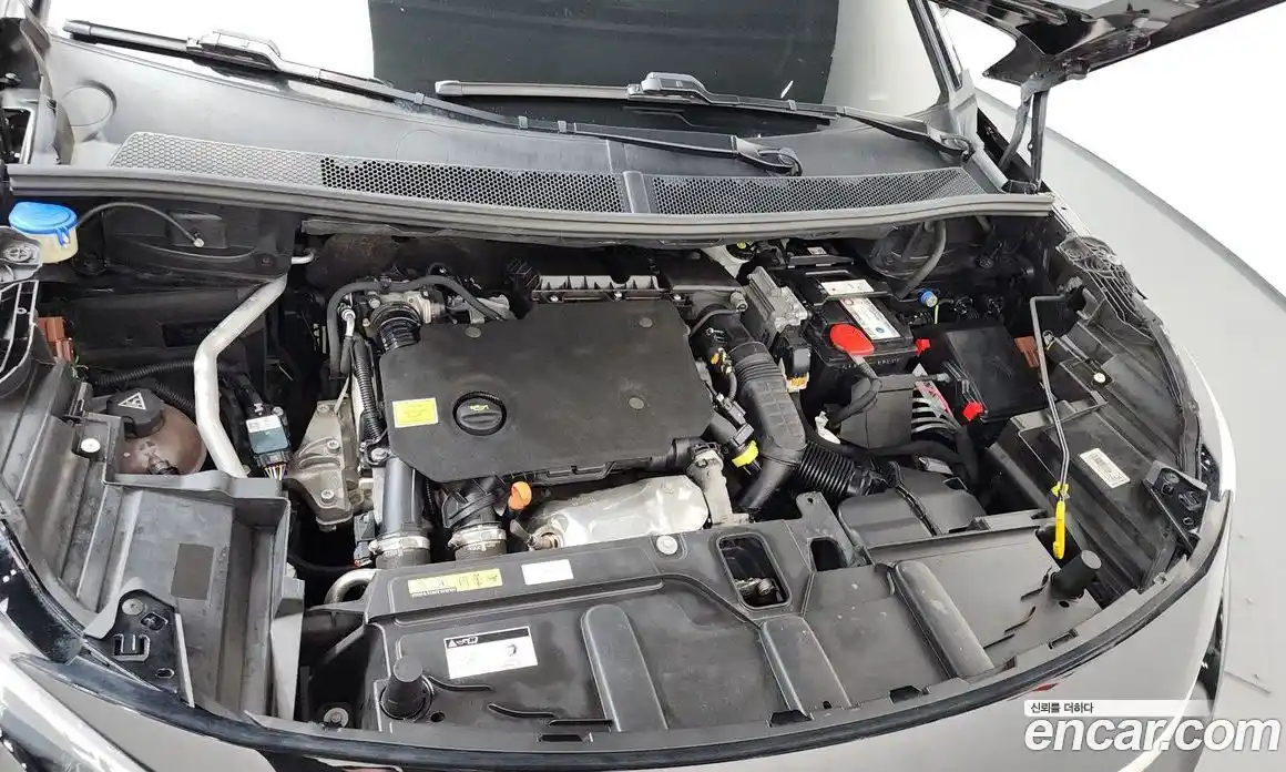 Peugeot 5008 2020 1.5 автомат (гидро), фото 6