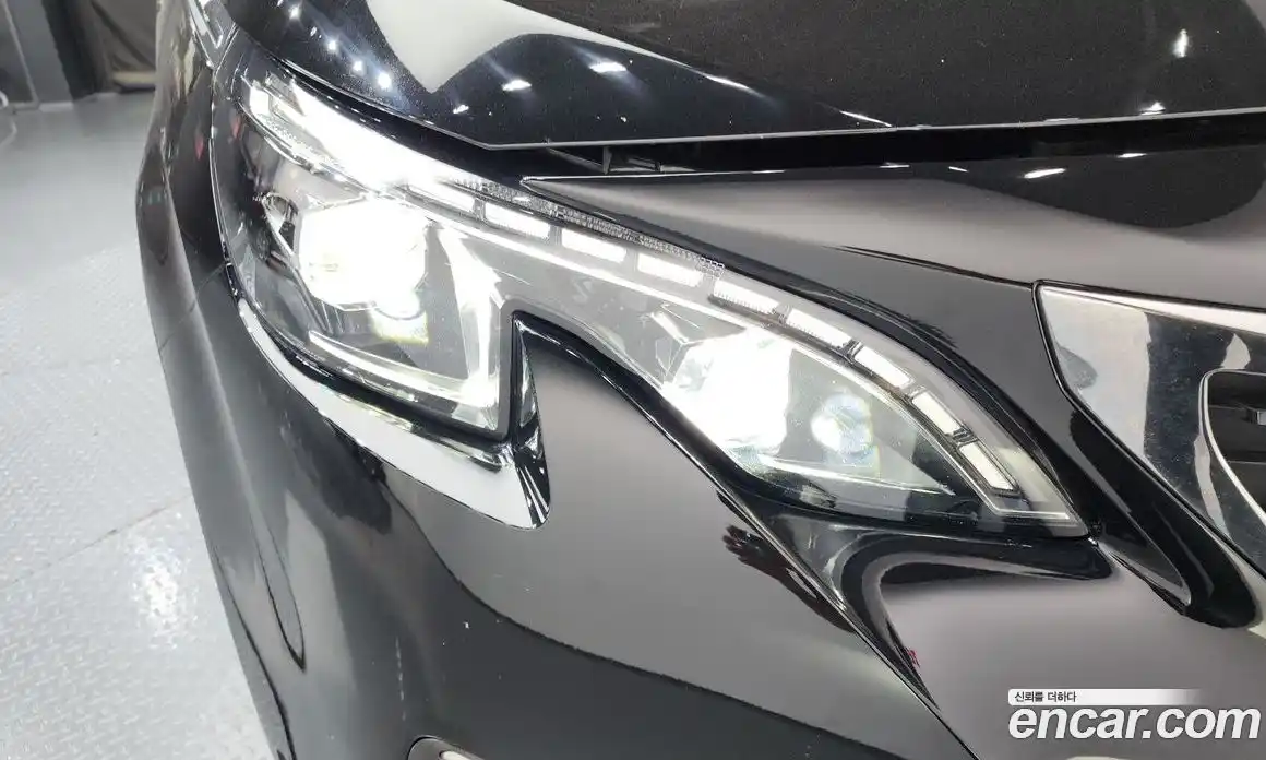 Peugeot 5008 2020 1.5 автомат (гидро), фото 8
