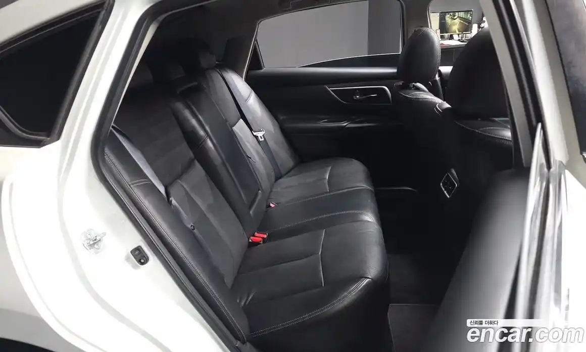 Nissan Altima 2017 2.5 автомат (гидро), фото 12 Nissan Altima 2017 2.5 автомат (гидро), фото 12