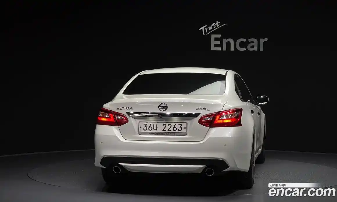 Nissan Altima 2017 2.5 автомат (гидро), фото 4 Nissan Altima 2017 2.5 автомат (гидро), фото 4