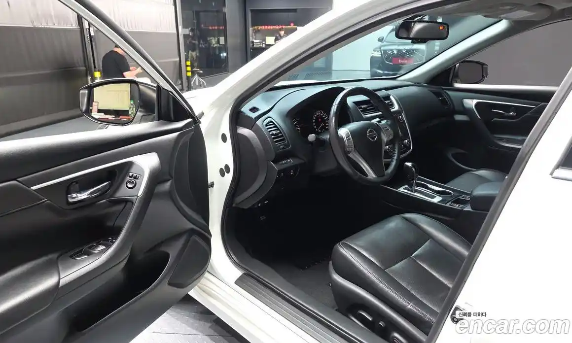 Nissan Altima 2017 2.5 автомат (гидро), фото 10 Nissan Altima 2017 2.5 автомат (гидро), фото 10
