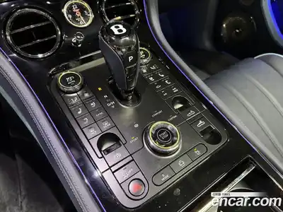 Bentley Continental 2025 4.0 автомат (гидро), миниатюра 12