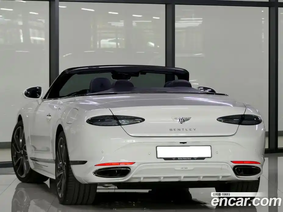 Bentley Continental 2025 4.0 автомат (гидро), фото 4 Bentley Continental 2025 4.0 автомат (гидро), фото 4