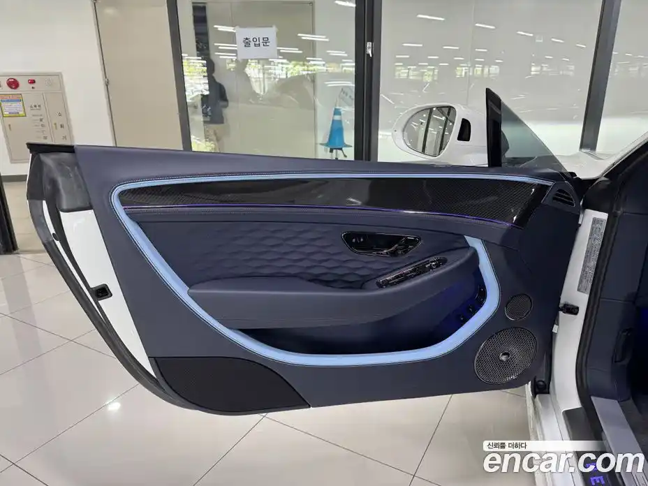 Bentley Continental 2025 4.0 автомат (гидро), фото 7 Bentley Continental 2025 4.0 автомат (гидро), фото 7
