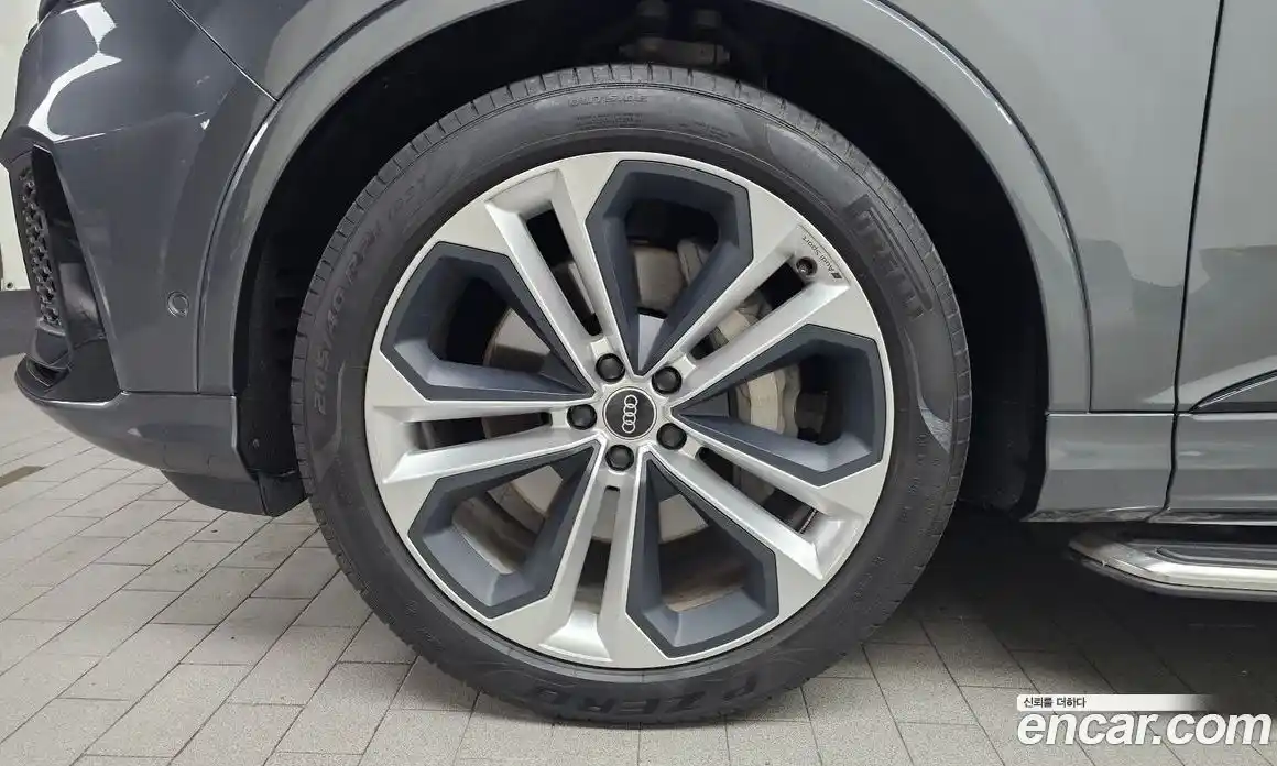 Audi Q7 2022 3.0 автомат (гидро), фото 5