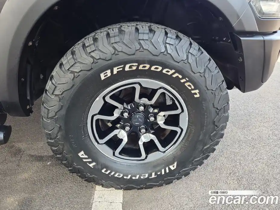 Dodge Ram Pick Up 2016 5.7 автомат (гидро), фото 5 Dodge Ram Pick Up 2016 5.7 автомат (гидро), фото 5