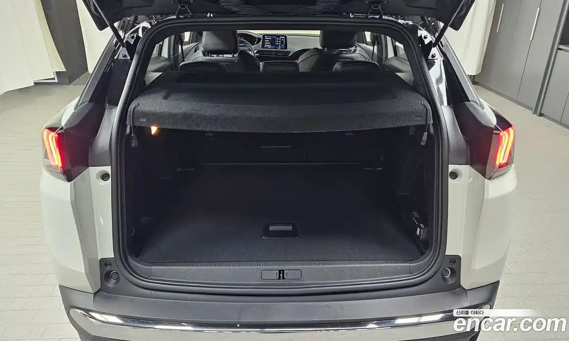 Peugeot 3008 2024 1.2 автомат (гидро), фото 20