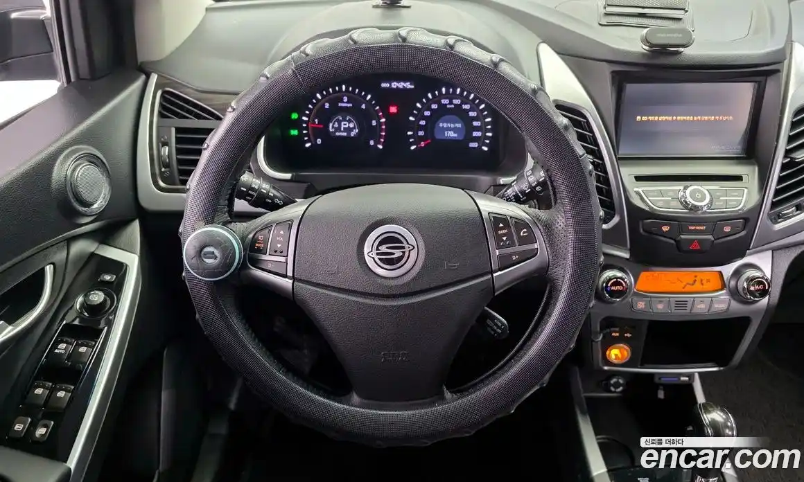 SsangYong Korando 2015 2.0 автомат (гидро), фото 13