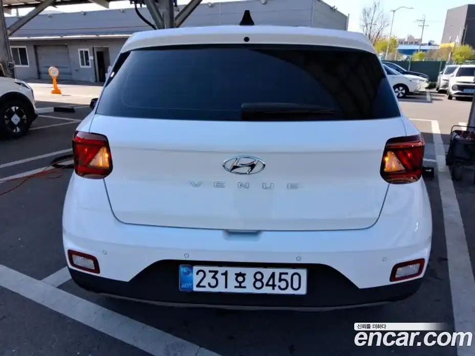 Hyundai Venue 2026 1.6 автомат (гидро), фото 4