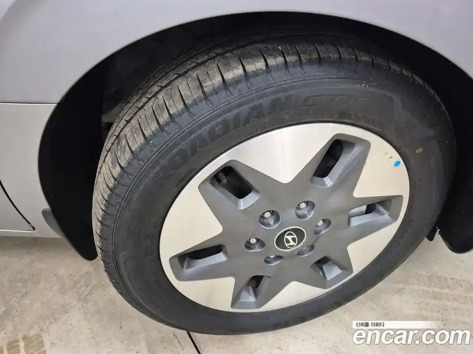 Hyundai Staria 2025 2.2 автомат (гидро), фото 5