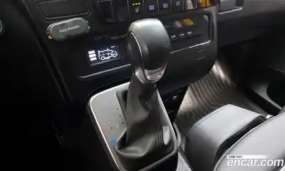 Hyundai Staria 2025 1.6 автомат (гидро), миниатюра 12
