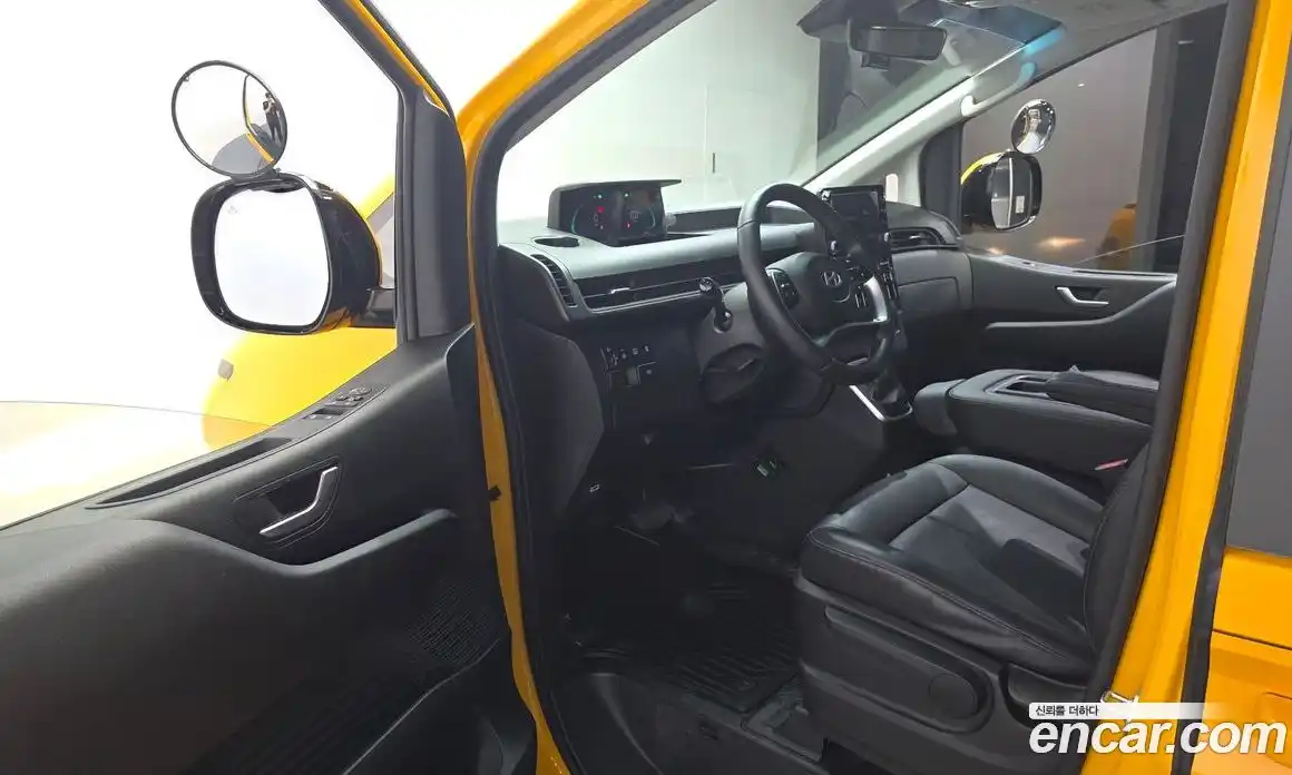 Hyundai Staria 2025 1.6 автомат (гидро), фото 13