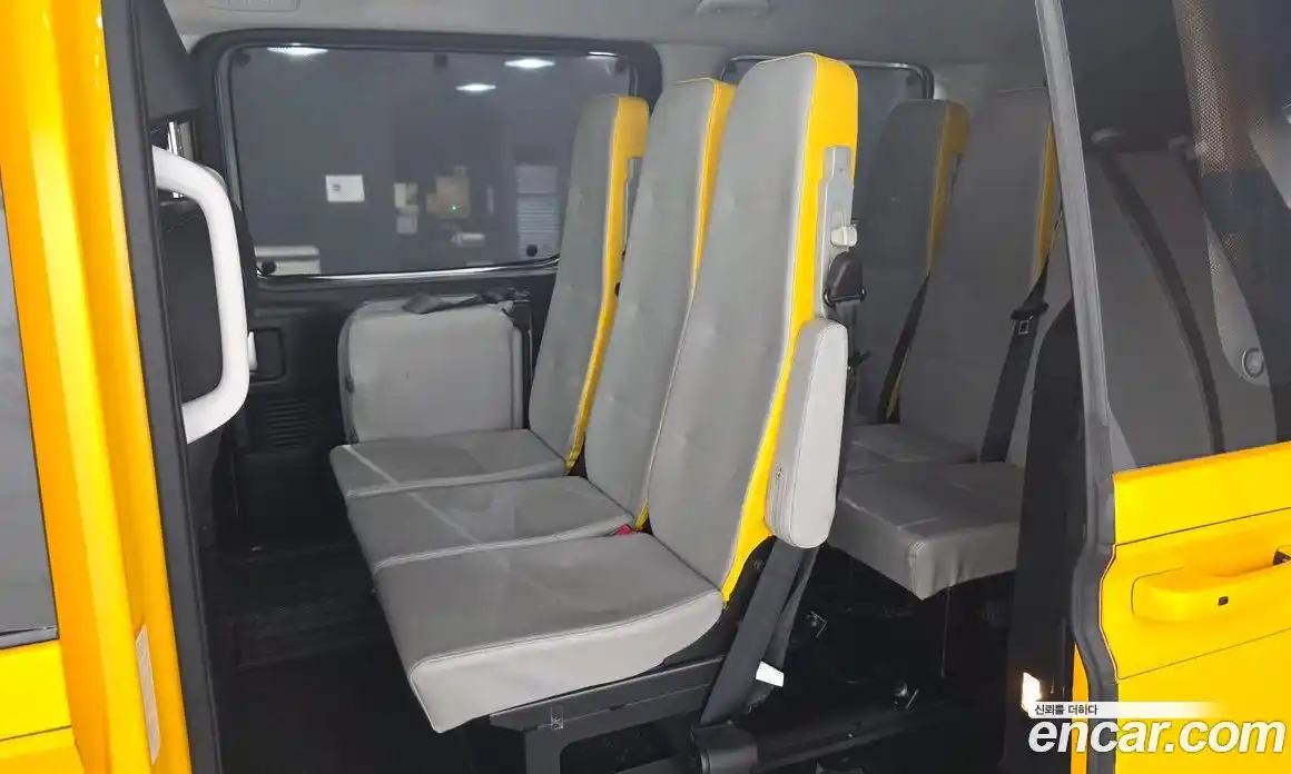 Hyundai Staria 2025 1.6 автомат (гидро), фото 18