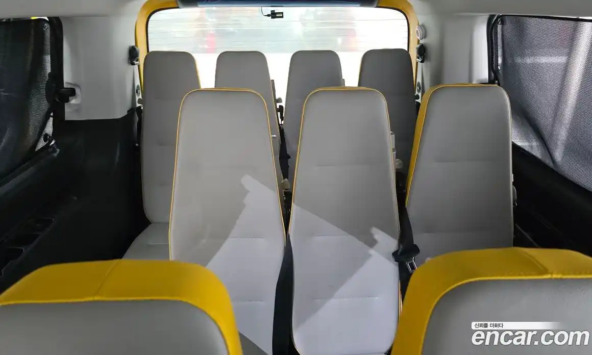 Hyundai Staria 2025 1.6 автомат (гидро), фото 19