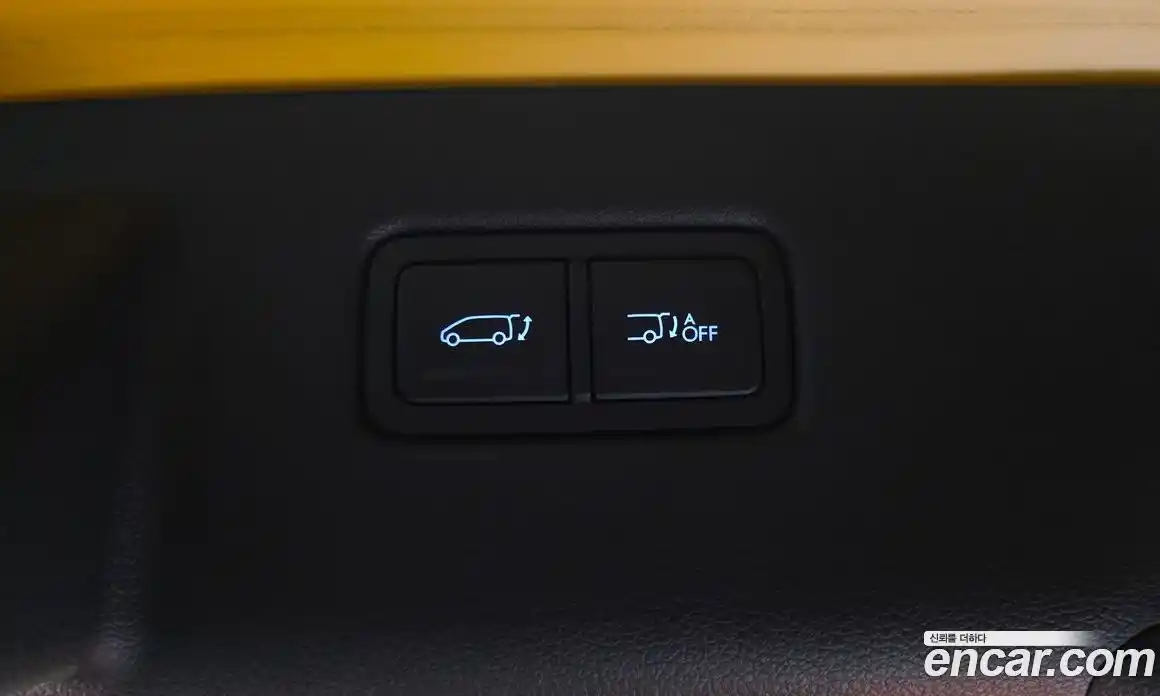 Hyundai Staria 2025 1.6 автомат (гидро), фото 31