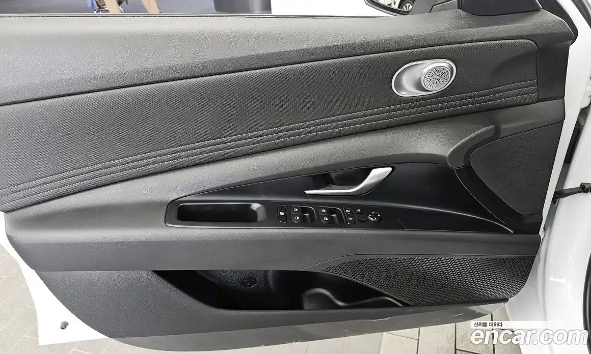 Hyundai Avante 2025 1.6 автомат (гидро), фото 14