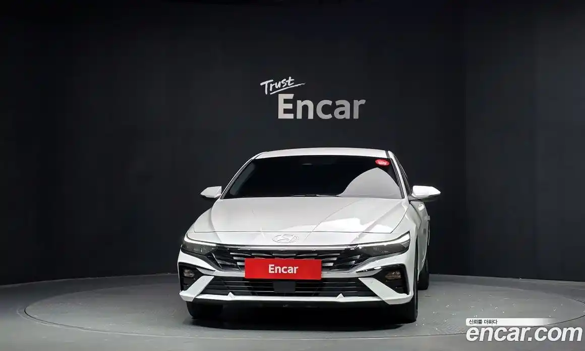 Hyundai Avante 2025 1.6 автомат (гидро), фото 3