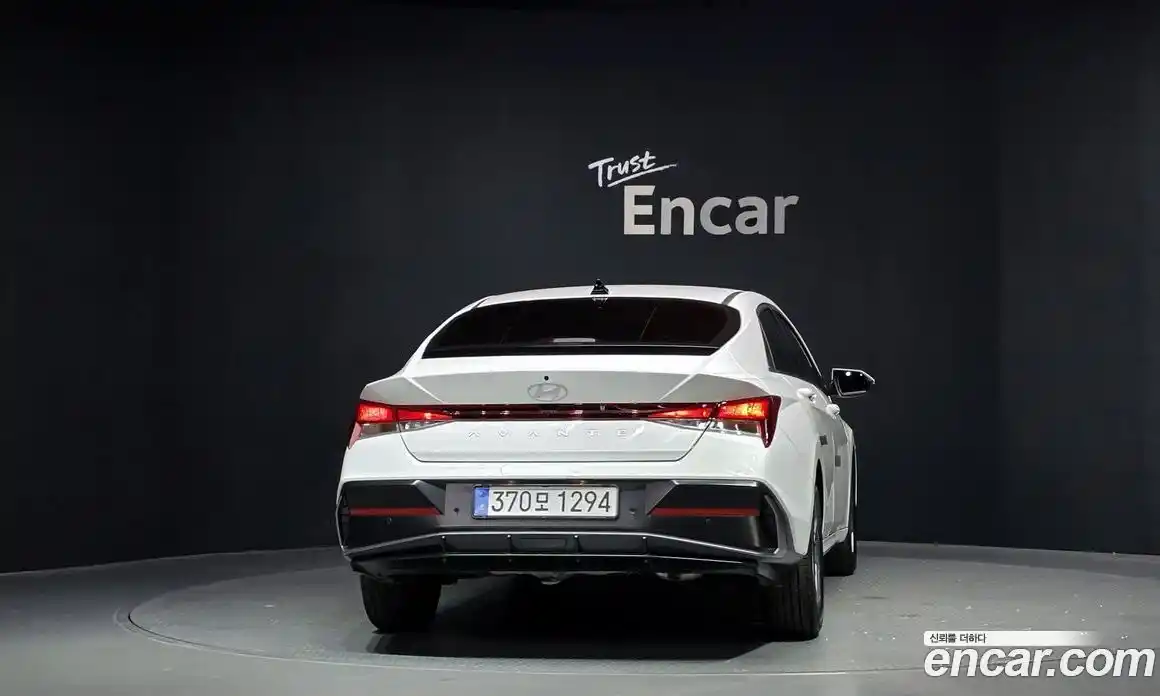 Hyundai Avante 2025 1.6 автомат (гидро), фото 4