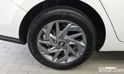 Hyundai Avante 2025 1.6 автомат (гидро), миниатюра 5