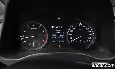 Hyundai Avante 2016 1.6 автомат (гидро), миниатюра 11