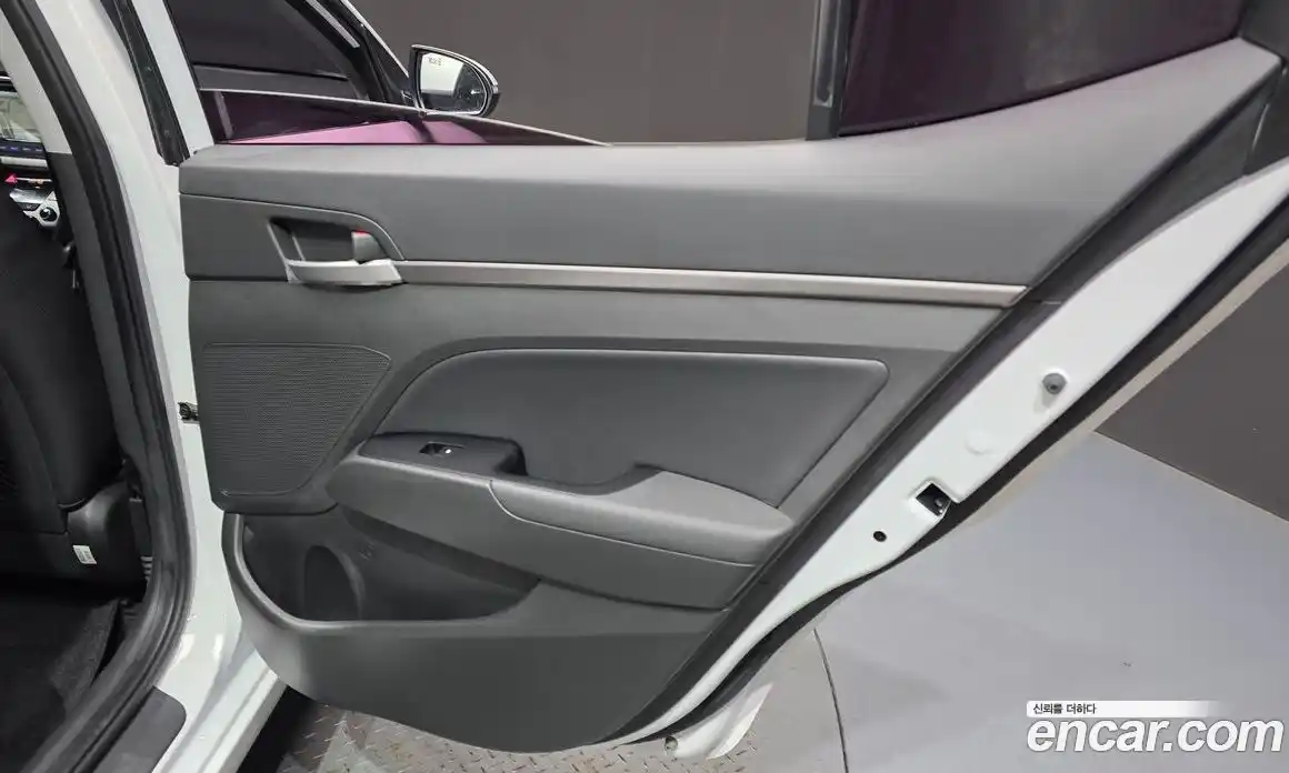 Hyundai Avante 2016 1.6 автомат (гидро), фото 15