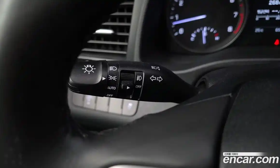 Hyundai Avante 2016 1.6 автомат (гидро), фото 26